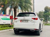 Bán ô tô Mazda CX 5 sản xuất 2018, màu trắng, đi có 30000km