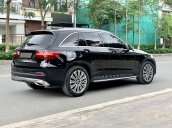 Mercedes GLC250 4Matic sx 2018, form mới kính chống ồn 3 lớp, loa Burmester