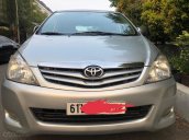 Bán Toyota Innova sản xuất năm 2011, màu bạc 