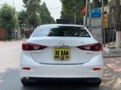 Cần bán xe Mazda 3 năm sản xuất 2016, màu trắng còn mới