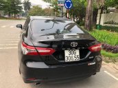 Cần bán gấp Toyota Camry 2019, màu đen, nhập khẩu còn mới