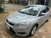 Bán xe Ford Focus đời 2011, màu bạc còn mới, 295tr