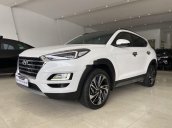 Cần bán lại xe Hyundai Tucson 2019, màu trắng