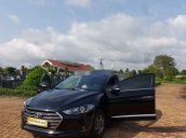 Bán xe Hyundai Elantra sản xuất năm 2017 còn mới, giá chỉ 445 triệu