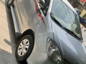 Cần bán lại xe Toyota Innova sản xuất 2009, màu bạc 