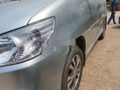 Bán ô tô Toyota Innova V đời 2011, màu bạc, nhập khẩu nguyên chiếc xe gia đình