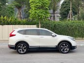 Giá tốt, chính chủ bán xe Honda CR V đời 2018, màu trắng