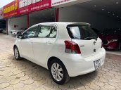 Cần bán xe Toyota Yaris 2010, màu trắng, nhập khẩu 