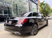 Bán Mercedes C200 sản xuất năm 2019, màu đen còn mới