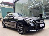 Bán Mercedes C200 sản xuất năm 2019, màu đen còn mới