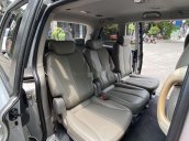 Cần bán xe Kia Carnival đời 2009, màu bạc, nhập khẩu, giá 290tr