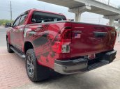 Bán Toyota Hilux năm sản xuất 2020, giá tốt