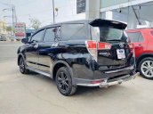 Bán Toyota Innova Venturer đời 2019, màu đen, 1 chủ từ đầu