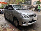 Cần bán lại xe Toyota Innova năm 2013 giá cạnh tranh