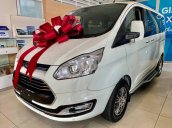 Bán ô tô Ford Tourneo 2.0L Titanium AT sản xuất năm 2021, 900tr