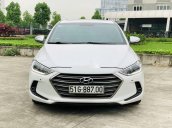 Xe Hyundai Elantra sản xuất 2017, màu trắng, giá chỉ 535 triệu