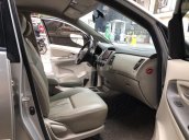 Cần bán lại xe Toyota Innova năm 2013 giá cạnh tranh