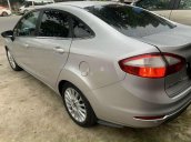 Cần bán Ford Fiesta Titanium 2016, màu bạc, còn bảo hành