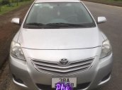 Bán Toyota Vios đời 2011, màu bạc chính chủ