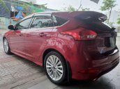 Cần bán gấp Ford Focus sản xuất năm 2019, màu đỏ còn mới