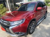 Cần bán Mitsubishi Outlander sản xuất năm 2018, màu đỏ còn mới, 775tr