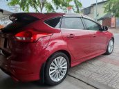 Cần bán gấp Ford Focus sản xuất năm 2019, màu đỏ còn mới