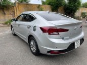 Bán xe Hyundai Elantra 2019, màu bạc, giá tốt