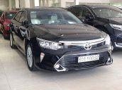 Bán ô tô Toyota Camry sản xuất năm 2018, màu đen chính chủ