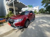 Cần bán Mitsubishi Outlander sản xuất năm 2018, màu đỏ còn mới, 775tr