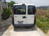 Cần bán gấp Fiat Doblo 2004, màu trắng