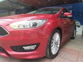 Cần bán gấp Ford Focus sản xuất năm 2019, màu đỏ còn mới