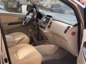 Bán xe Toyota Innova đời 2016, màu vàng chính chủ