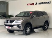 Bán Toyota Fortuner đời 2019, màu xám