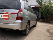 Cần bán Toyota Innova sản xuất 2011, màu bạc chính chủ, giá 345tr