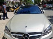 Cần bán gấp Mercedes C class đời 2018, màu vàng cát