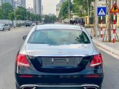 Bán Mercedes E class đời 2017, màu đen