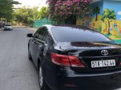 Cần bán xe Toyota Camry đời 2011, màu đen chính chủ, giá tốt