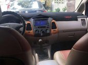 Bán ô tô Toyota Innova 2011, màu bạc chính chủ