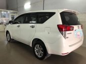 Bán Toyota Innova năm 2019, màu trắng như mới