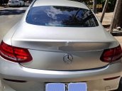 Cần bán gấp Mercedes C class đời 2018, màu vàng cát