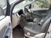 Cần bán Toyota Innova sản xuất 2011, màu bạc chính chủ, giá 345tr