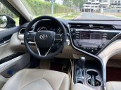 Bán Toyota Camry sản xuất năm 2019, nhập khẩu còn mới