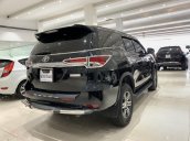 Bán xe Toyota Fortuner năm 2019, màu đen, xe đẹp, siêu lướt, mới đi 26.000km