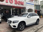 Bán Mercedes GLC-Class sản xuất năm 2017, màu trắng còn mới