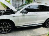 Cần bán lại chiếc Mercedes GLC300 4Matic đời 2020, giá thấp