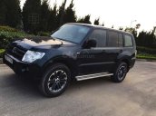 Cần bán gấp Mitsubishi Pajero đời 2008, màu đen, giá tốt