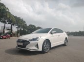 Hyundai Elantra 2019, số tự động, màu trắng
