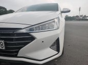 Hyundai Elantra 2019, số tự động, màu trắng