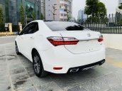 Cần bán lại xe Toyota Corolla Altis 1.8G năm sản xuất 2018, màu trắng giá cạnh tranh