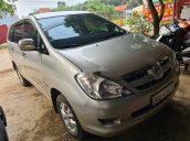 Cần bán xe Toyota Innova G sản xuất năm 2008, màu bạc, giá chỉ 285 triệu